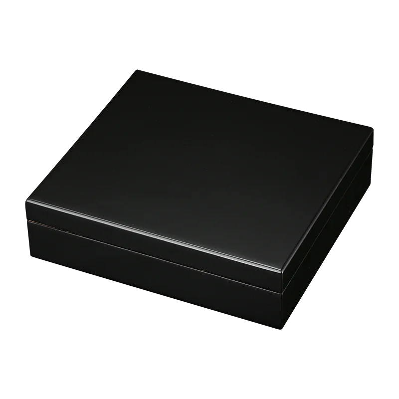 Black rectangular box on a white background